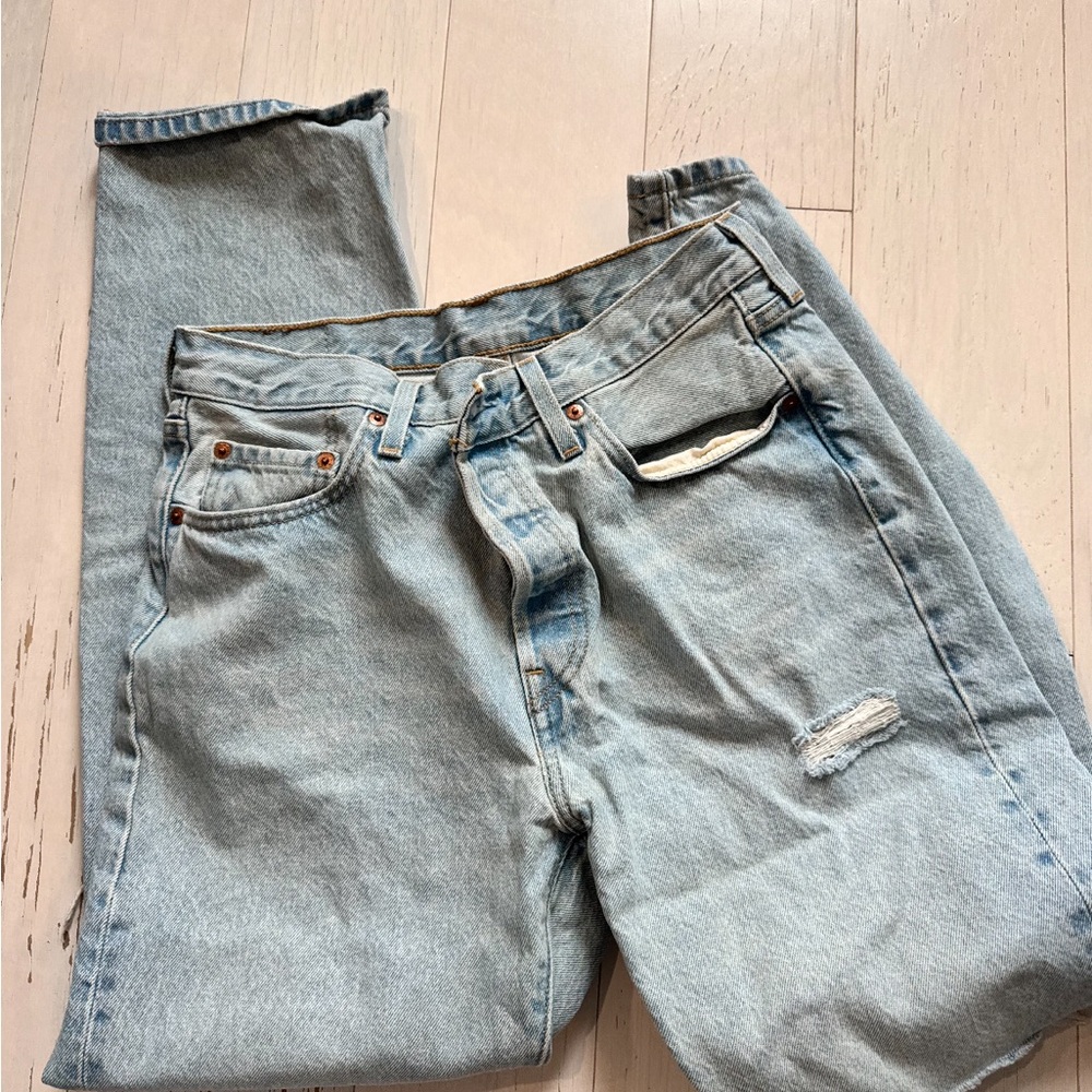 Women Levi’s 501 Blue Jeans size W29/L30